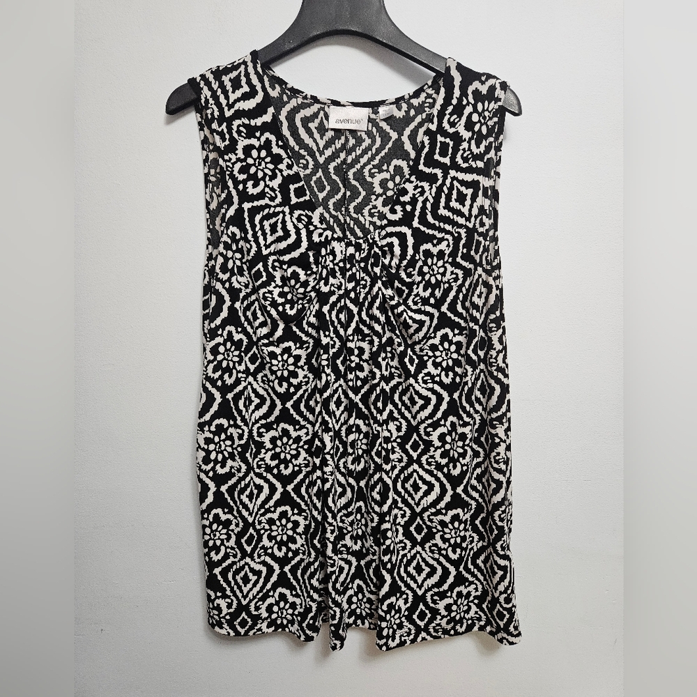 22/24 Sleeveless Top